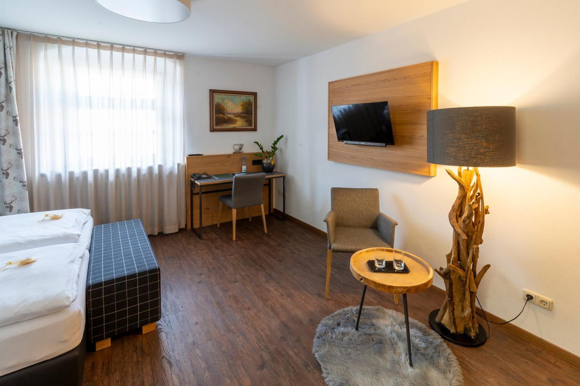 וואלדסאסן Hotel Zum Ehem. Koenigl. Bayr. Forsthaus מראה חיצוני תמונה